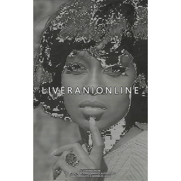 Lola Falana, pseudonimo di Loletha Elaine Falana, è una conduttrice televisiva, showgirl, attrice, cantante e religiosa statunitense NELLA FOTO LOLA FALANA NELL\'ANNO 1967 AG ALDO LIVERANI SAS