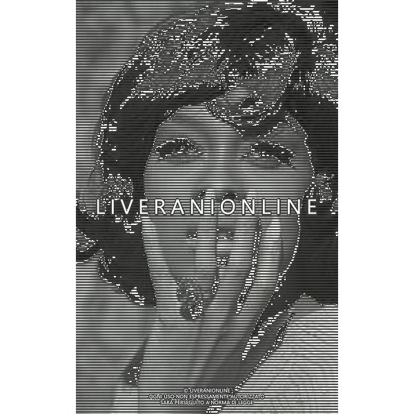 Lola Falana, pseudonimo di Loletha Elaine Falana, è una conduttrice televisiva, showgirl, attrice, cantante e religiosa statunitense NELLA FOTO LOLA FALANA NELL\'ANNO 1967 AG ALDO LIVERANI SAS