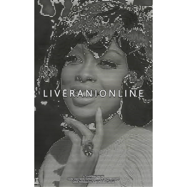 Lola Falana, pseudonimo di Loletha Elaine Falana, è una conduttrice televisiva, showgirl, attrice, cantante e religiosa statunitense NELLA FOTO LOLA FALANA NELL\'ANNO 1967 AG ALDO LIVERANI SAS