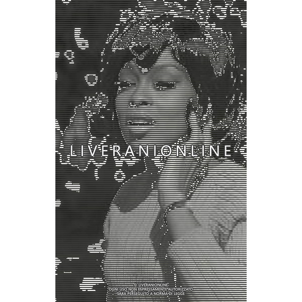 Lola Falana, pseudonimo di Loletha Elaine Falana, è una conduttrice televisiva, showgirl, attrice, cantante e religiosa statunitense NELLA FOTO LOLA FALANA NELL\'ANNO 1967 AG ALDO LIVERANI SAS