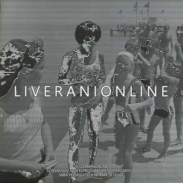 Lola Falana, pseudonimo di Loletha Elaine Falana, è una conduttrice televisiva, showgirl, attrice, cantante e religiosa statunitense NELLA FOTO LOLA FALANA A VENEZIA NELL\'ANNO 1967 AG ALDO LIVERANI SAS