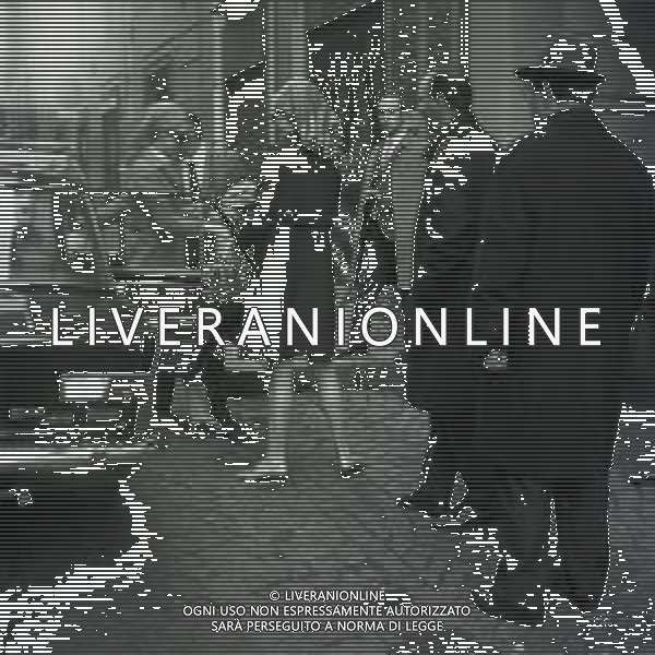 RETROSPETTIVA ALICE KESSLER BALLERINA NELLA FOTO ALICE KESSLER NELL\'ANNO 1968 CON ENRICO MARIA SALERNO AG ALDO LIVERANI SAS 