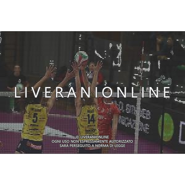 Campionato Italiano di Volley Serie A1 Femminile 2019/2020 Cuneo, Italia 12/11/2019 Bosca S.Bernardo Cuneo vs Imoco Volley Conegliano Nella foto: Robin De Kruijf (Imoco Conegliano) , Joanna Wolosz (Imoco Conegliano) e Yamila Nizetich Bosca Cuneo) FOTO DANILO VIGO-ALESSIO MARINI-AG ALDO LIVERANI SAS