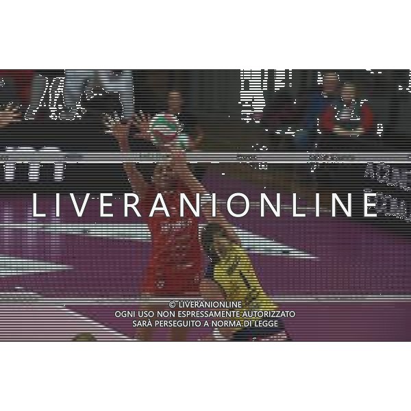Campionato Italiano di Volley Serie A1 Femminile 2019/2020 Cuneo, Italia 12/11/2019 Bosca S.Bernardo Cuneo vs Imoco Volley Conegliano Nella foto: Yamila Nizetich Bosca Cuneo) , Indre Sorokaite (Imoco Conegliano FOTO DANILO VIGO-ALESSIO MARINI-AG ALDO LIVERANI SAS