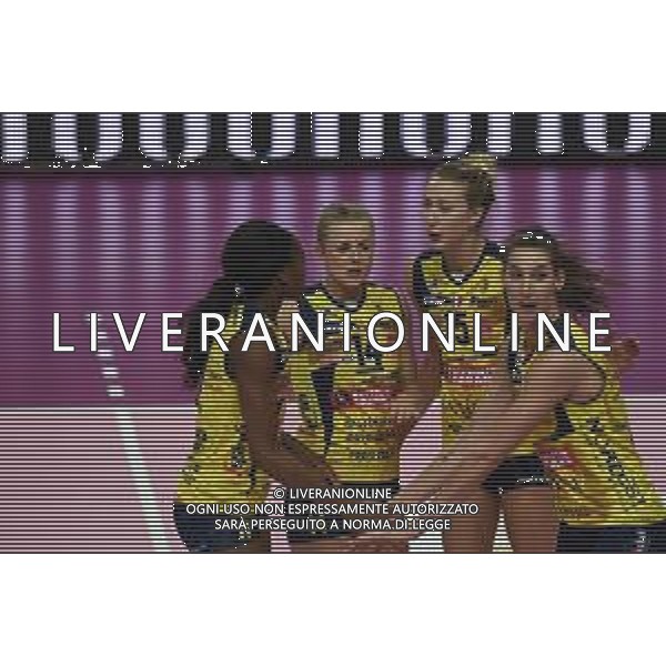 Campionato Italiano di Volley Serie A1 Femminile 2019/2020 Cuneo, Italia 12/11/2019 Bosca S.Bernardo Cuneo vs Imoco Volley Conegliano Nella foto: Imoco Conegliano, esultanza FOTO DANILO VIGO-ALESSIO MARINI-AG ALDO LIVERANI SAS