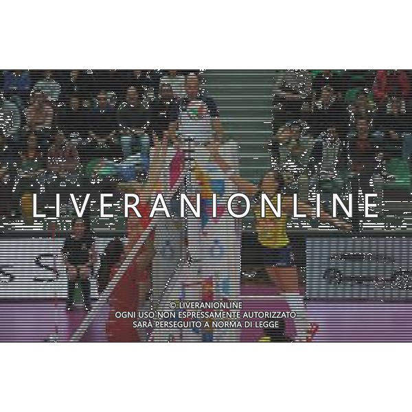 Campionato Italiano di Volley Serie A1 Femminile 2019/2020 Cuneo, Italia 12/11/2019 Bosca S.Bernardo Cuneo vs Imoco Volley Conegliano Nella foto: Lise Van Hecke (Bosca Cuneo) , Indre Sorokaite (Imoco Conegliano FOTO DANILO VIGO-ALESSIO MARINI-AG ALDO LIVERANI SAS