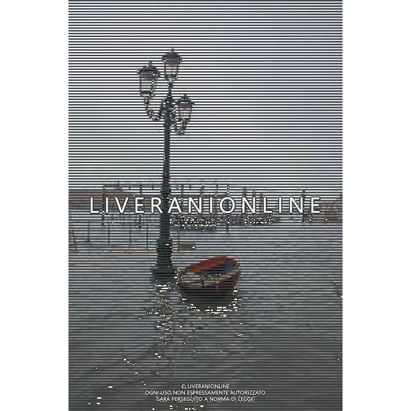 Venezia 13 novembre 19 ore 10.30 NELLA FOTO ACQUA ALTA A VENEZIA FOTO ALESSIO MARINI-AG ALDO LIVERANI SAS