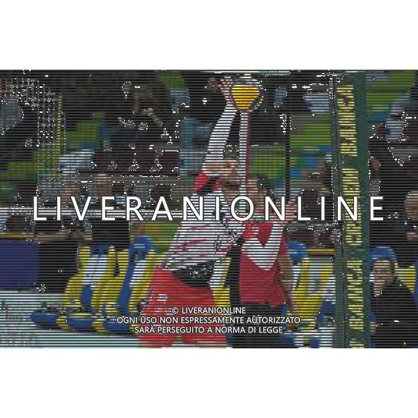 Campionato Italiano di Volley Superlega Serie A 2019/2020 Verona, Italia 13/11/2019 Calzedonia Verona - Cucine Lube Civitanova Nella foto: Bruno Rezende (14) Cucine Lube Civitanova impegnato nel pre-match. FOTO ROBERTO TOMMASINI-ALESSIO MARINI-AG ALDO LIVERANI SAS