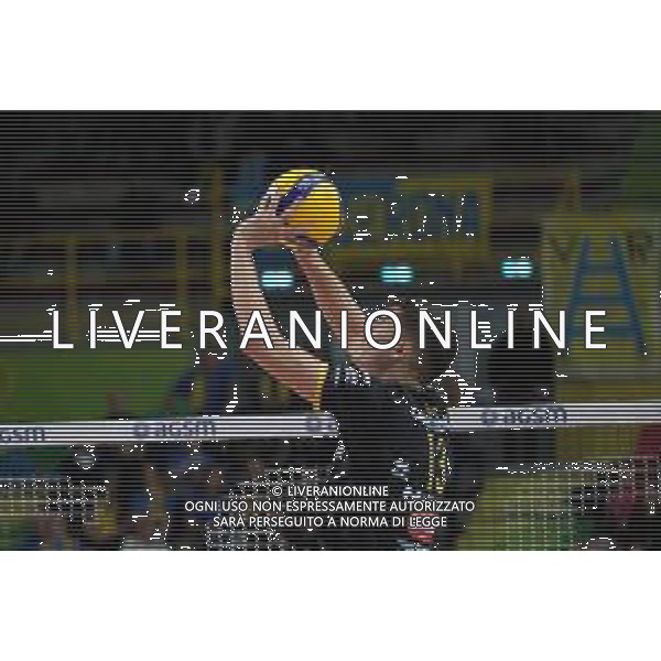 Campionato Italiano di Volley Superlega Serie A 2019/2020 Verona, Italia 13/11/2019 Calzedonia Verona - Cucine Lube Civitanova Nella foto: Luca Spirito (13) Calzedonia Verona FOTO ROBERTO TOMMASINI-ALESSIO MARINI-AG ALDO LIVERANI SAS