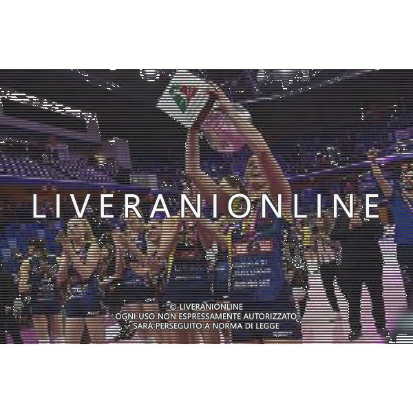 Conegliano festeggia la vittoria della Supercoppa 2019 Imoco Volley Conegliano vs Igor Gorgonzola Novara Supercoppa Italiana 2019 pallavolo femminile Allianz Cluod PalaLido - Milano 16-11-2019 foto Roberto Garavaglia - ag. Aldo Liverani sas