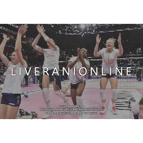 Conegliano festeggia la vittoria della Supercoppa 2019 Imoco Volley Conegliano vs Igor Gorgonzola Novara Supercoppa Italiana 2019 pallavolo femminile Allianz Cluod PalaLido - Milano 16-11-2019 foto Roberto Garavaglia - ag. Aldo Liverani sas