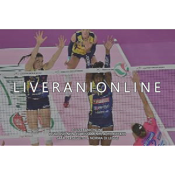 Raphaela Folie (Conegliano) SX e Miriam Sylla (Conegliano) DX a muro Imoco Volley Conegliano vs Igor Gorgonzola Novara Supercoppa Italiana 2019 pallavolo femminile Allianz Cluod PalaLido - Milano 16-11-2019 foto Roberto Garavaglia - ag. Aldo Liverani sas