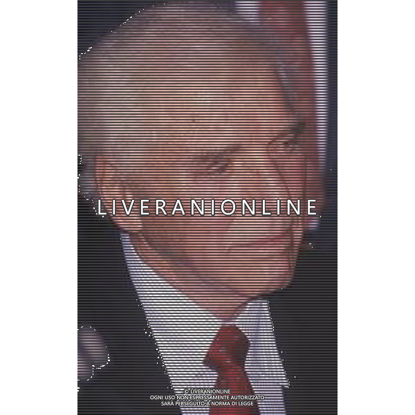 RETROSPETTIVA BURT LANCASTER ATTORE NELLA FOTO BURT LANCASTER A MILANO PALAZZO MARINO NELL\'INCONTRO CON IL SINDACO DI MILANO PAOLO PILLITTERI NELL\'ANNO 1988 AG ALDO LIVERANI SAS