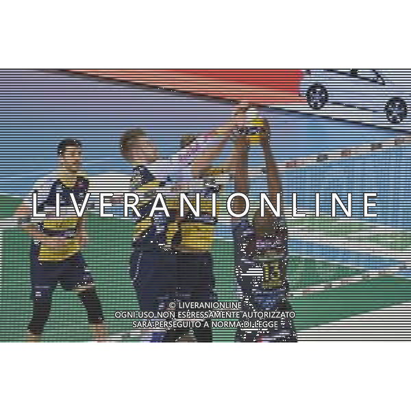 Campionato Italiano di Volley Superlega Serie A 2019/2020 Civitanova, Italia 17/11/2019 Cucine Lube Civitanova - Leo Shoes Modena Nella foto: Zaytsev Ivan (Leo Shoes Modena) Simon Robertlandy (Cucine Lube Civitanova) FOTO ROBERTO BARTOMEOLI-ALESSIO MARINI-AG ALDO LIVERANI SAS