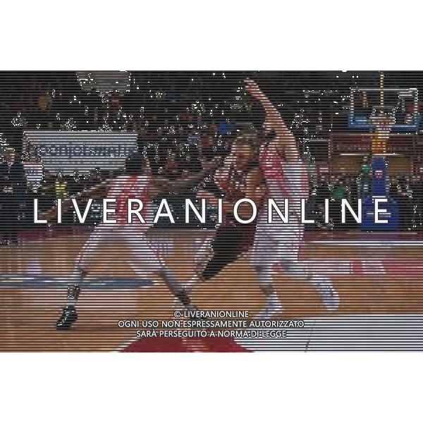 Campionato di Basket Serie A Varese, Italia 17/11/2019 Openjobmetis Varese vs Umana Reyer Venezia Nella foto: penetrazione di tonut FOTO ALESSANDRO NEGRINI-ALESSIO MARINI-AG ALDO LIVERANI SAS
