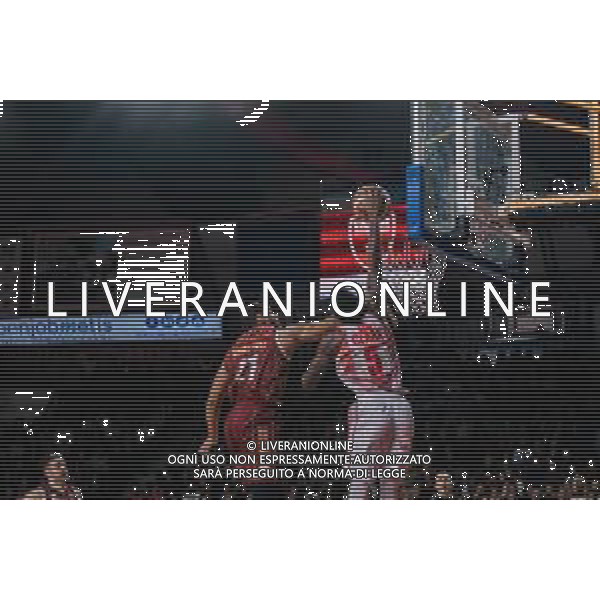 Campionato di Basket Serie A Varese, Italia 17/11/2019 Openjobmetis Varese vs Umana Reyer Venezia Nella foto: penetrazione di clark FOTO ALESSANDRO NEGRINI-ALESSIO MARINI-AG ALDO LIVERANI SAS