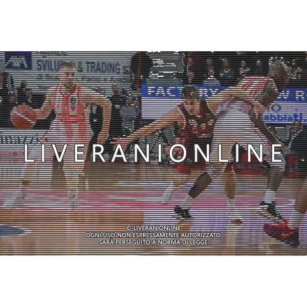 Campionato di Basket Serie A Varese, Italia 17/11/2019 Openjobmetis Varese vs Umana Reyer Venezia Nella foto: penetrazione di jakomcs FOTO ALESSANDRO NEGRINI-ALESSIO MARINI-AG ALDO LIVERANI SAS
