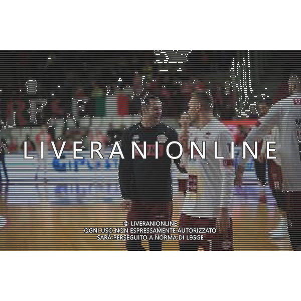Campionato di Basket Serie A Varese, Italia 17/11/2019 Openjobmetis Varese vs Umana Reyer Venezia Nella foto: cerella e tonut in riscaldamento FOTO ALESSANDRO NEGRINI-ALESSIO MARINI-AG ALDO LIVERANI SAS
