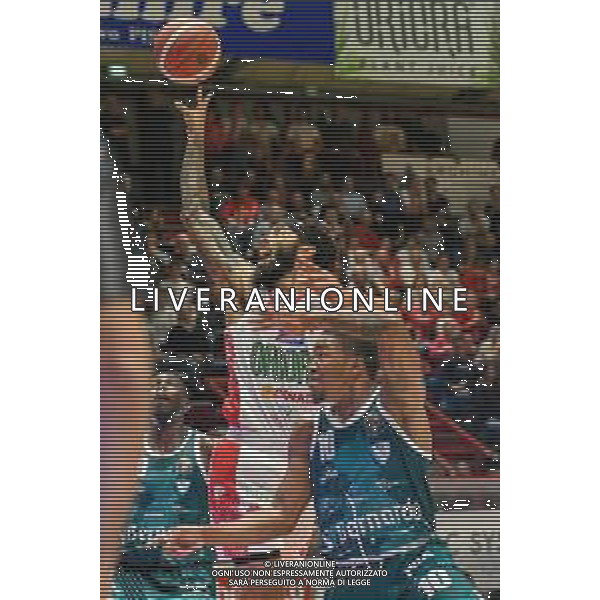 Campionato di Basket Serie A 2019/2020 Pistoia, Italia 17/11/2019 OriOra Pistoia vs Acqua S. Bernardo Cantu Nella foto: Terran Petteway (P) vola a canestro FOTO FABIO FAGIOLINI-ALESSIO MARINI-AG ALDO LIVERANI SAS