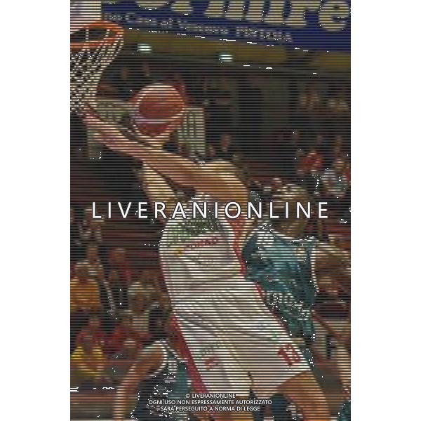 Campionato di Basket Serie A 2019/2020 Pistoia, Italia 17/11/2019 OriOra Pistoia vs Acqua S. Bernardo Cantu Nella foto: Jean Salumu (P) vola a canestro FOTO FABIO FAGIOLINI-ALESSIO MARINI-AG ALDO LIVERANI SAS