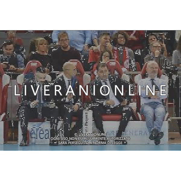 Campionato Italiano di Volley Superlega Serie A 2019/2020 Civitanova, Italia 17/11/2019 Cucine Lube Civitanova - Leo Shoes Modena Nella foto: Panchina Cucine Lube Civitanova con De Giorgi Ferdinando (Allenatore Cucine Lube Civitanova) e Giulianelli Fabio (Amministratore unico Gruppo Lube) ©Roberto Bartomeoli-Alessio Marini/AGENZIA ALDO LIVERANI SAS