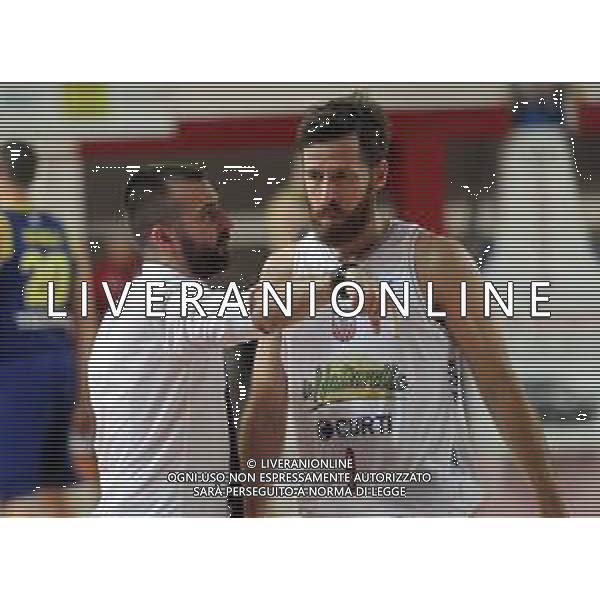 IMOLA 18 11 2019 LE NATURELLE BASKET-TEZENIS VERONA SERIE A2 NELLA FOTO EMANUELE DI PAOLANTONIO ALL IMOLA E ROBERT FULTZ foto gianni sanna-ag aldo liverani sas