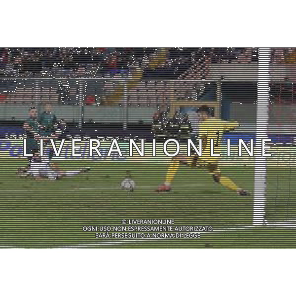 19-11-2019 Catania : Italia - Armenia qualificazioni europei 2021 U21 Nella foto: tiro di patrick cutrone ribattuto da aslanyan GIUSEPPE SERGI/AG ALDO LIVERANI SAS