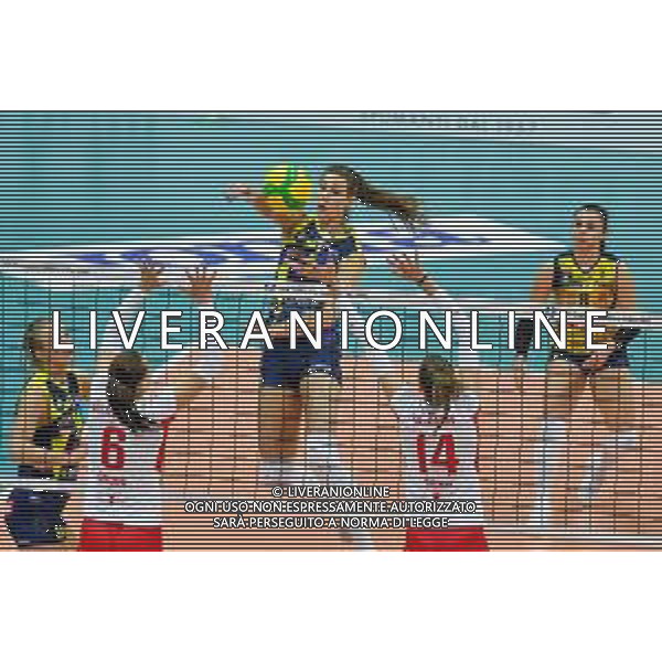 Volley Champions League Women 2019/2020 Treviso, Italia 19/11/2019 Carraro Imoco Conegliano vs Vasas Obuda Budapest Nella foto: Sciacciata di Robin De Kruijf (Conegliano) foto ettore griffoni-alessio marini-ag aldo liverani sas