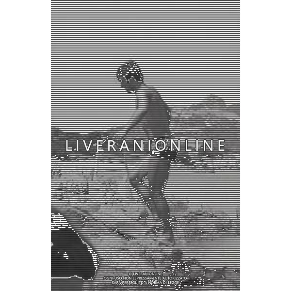 RETROSPETTIVA PIETRO ANASTASI CALCIATORE NELLA FOTO PIETRO ANASTASI IN SARDEGNA NELL\'ANNO 1970 AG ALDO LIVERANI SAS