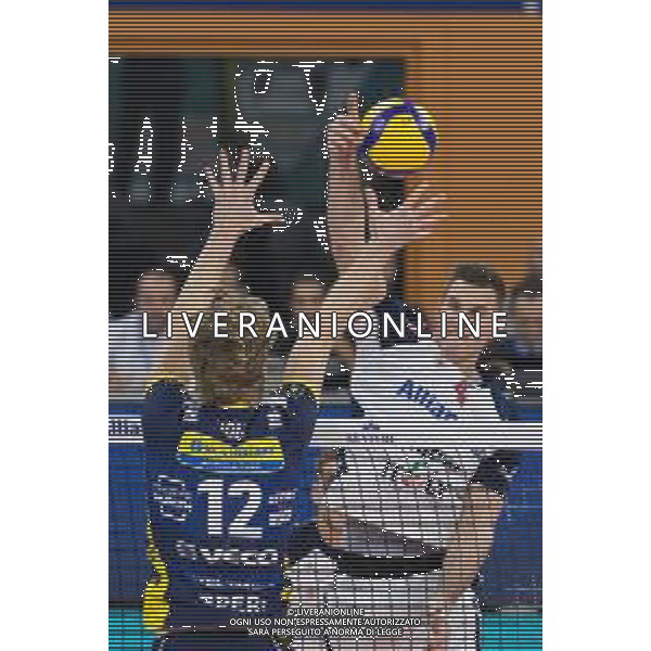 Campionato Italiano di Volley Superlega Serie A 2019/2020 Milano, Italia 20/11/2019 Allianz Milano vs Leo Shoes Modena Nella foto: schiacciata di Jan Kozamernik (Allianz Powervolley Milano) foto elisa calabrese-alessio marini-ag aldo liverani sas