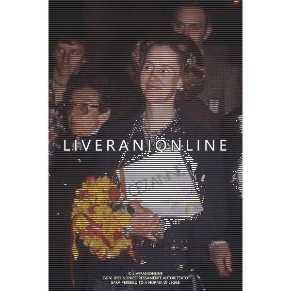 FABIOLA de Mora y Aragon del BELGIO, REGINA dei Belgi dal 16 luglio 1951 al 31 luglio 1993, come consorte di RE Baldovino I - RETROSPETTIVA Nella foto in visita a L\'ESPOIR di Liegi nel 1982 © ZAMBONI /ARCHIVIO GIOVANNI LIVERANI/AGENZIA ALDO LIVERANI SAS