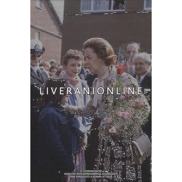 FABIOLA de Mora y Aragon del BELGIO, REGINA dei Belgi dal 16 luglio 1951 al 31 luglio 1993, come consorte di RE Baldovino I - RETROSPETTIVA Nella foto incontra la popolazione nel 1982 © ZAMBONI / ARCHIVIO GIOVANNI LIVERANI/AGENZIA ALDO LIVERANI SAS