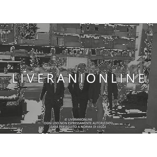 RETROSPETTIVA ERNESTO PELLEGRINI PRESIDENTE INTER NELLA FOTO ERNESTO PELLEGRINI PRESIDENTE INTER NELL\'ANNO 1994 AL TRIBUNALE DI VERBANIA CON I SUOI LEGALI L\'AVVOCATO MASSIMO DI NOIA E L\'AVVOCATO GIUSEPPE PRISCO AG ALDO LIVERANI SAS