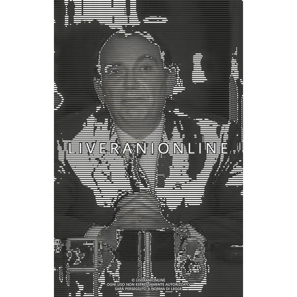 RETROSPETTIVA ERNESTO PELLEGRINI PRESIDENTE FC INTER NELLA FOTO ERNESTO PELLEGRINI CONFERENZA STAMPA NELL\'ANNO 1992-1993 AG ALDO LIVERANI SAS