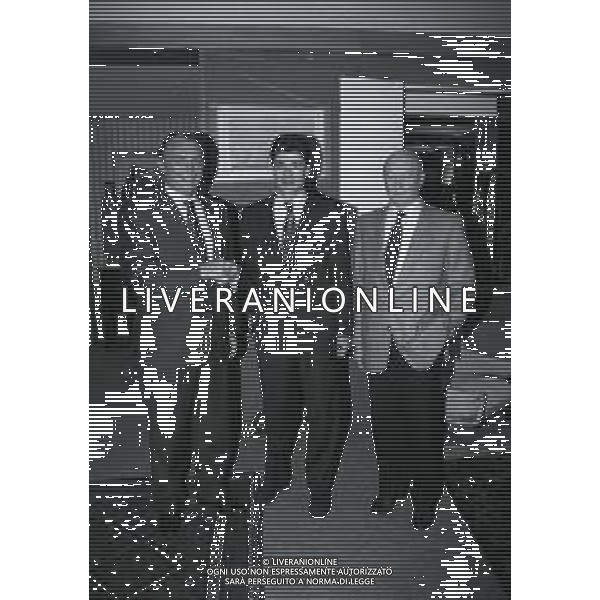 RETROSPETTIVA ERNESTO PELLEGRINI PRESIDENTE FC INTER NELLA FOTO ERNESTO PELLEGRINI NELL\'ANNO 1992-1993 CON AGOSTINO OMINI E GIANNI BUGNO IN VILLA DA ERNESTO PELLEGRINI AG ALDO LIVERANI SAS 