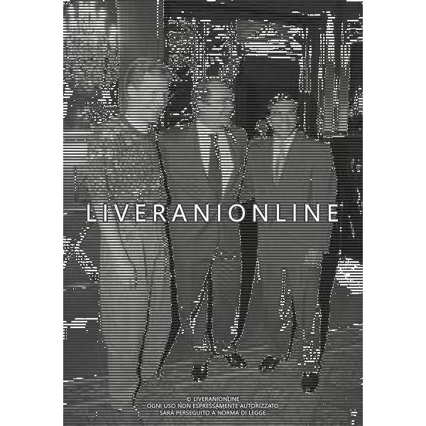 RETROSPETTIVA ERNESTO PELLEGRINI PRESIDENTE FC INTER NELLA FOTO ERNESTO PELLEGRINI NELL\'ANNO 1992-1993 ALLA PRESENTAZIONE DEI NUOVI ACQUISTI MATTHIAS SAMMER E RUBEN SOSA AG ALDO LIVERANI SAS