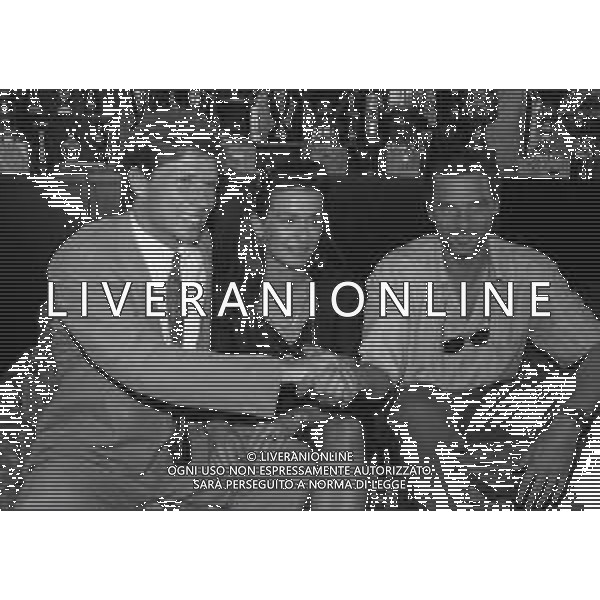 RETROSPETTIVA STEFAN REUTER CALCIATORE NELLA FOTO STEFAN REUTER CON LA MOGLIE E STEFANO TACCONI AG ALDO LIVERANI SAS