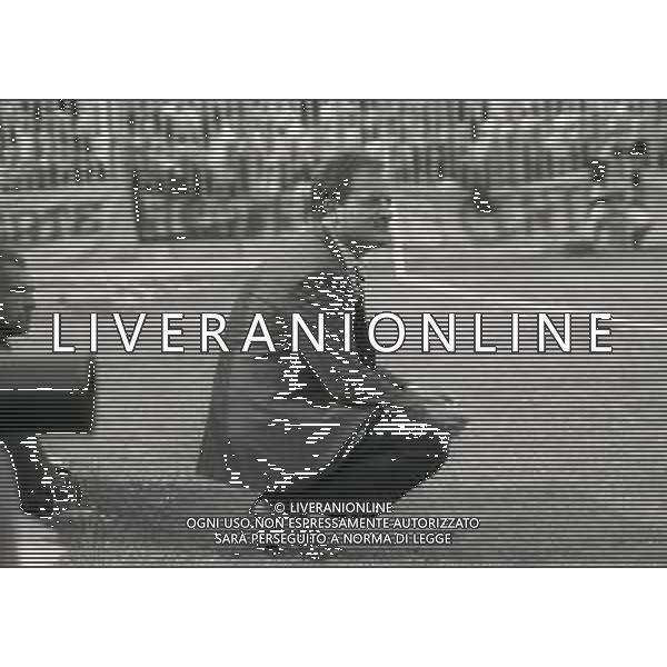 RETROSPETTIVA RENZO ULIVIERI ALLENATORE NELLA FOTO RENZO ULIVIERI ALLENATORE NELL\'ANNO 1990-1991 ALLENATORE DEL MODENA CALCIO AG ALDO LIVERANI SAS
