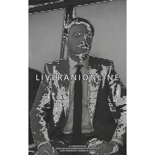 RETROSPETTIVA RENZO ULIVIERI ALLENATORE NELLA FOTO RENZO ULIVIERI ALLENATORE NELL\'ANNO 1984-1985 AG ALDO LIVERANI SAS
