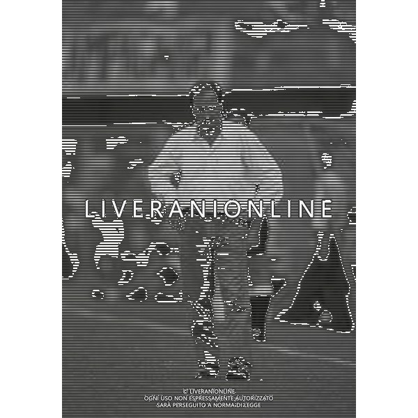 RETROSPETTIVA RENZO ULIVIERI ALLENATORE NELLA FOTO RENZO ULIVIERI ALLENATORE NELL\'ANNO 1992-1993 ALLENATORE DEL VICENZA CALCIO AG ALDO LIVERANI SAS