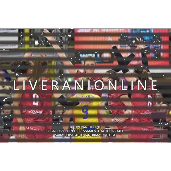 Campionato Italiano di Volley Serie A1 Femminile 2019/2020 Busto Arsizio, Italia 23/11/2019 Unet E-Work Busto Arsizio vs Bosca S.Bernardo Cuneo Nella foto: esultanza della UYBA Unet E-Work Busto Arsizio FOTO ELISA CALABRESE-ALESSIO MARINI-AG ALDO LIVERANI SAS