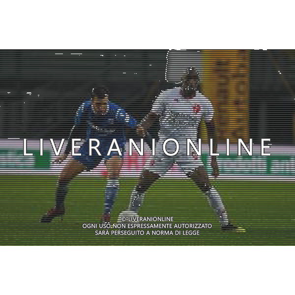 Campionato Italiano di Calcio Serie C - Lega Pro 2019/2020 Padova, Italia 24/11/2019 Padova vs Rimini Nella foto: Antonio Palma (Rimini) e MOKULU TEMBE Benjamin (Padova) ©Ettore Griffoni-Alessio Marini/AGENZIA ALDO LIVERANI SAS