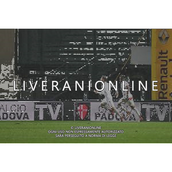 Campionato Italiano di Calcio Serie C - Lega Pro 2019/2020 Padova, Italia 24/11/2019 Padova vs Rimini Nella foto: Esultanza per il gol di MANDORLINI Matteo (Padova) ©Ettore Griffoni- Alessio Marini/AGENZIA ALDO LIVERANI SAS