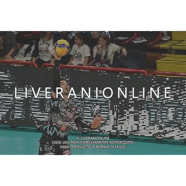 Campionato Italiano di Volley Superlega Serie A 2019/2020 Perugia, Italia 24/11/2019 Sir Safety Conad Perugia vs Consar Ravenna Nella foto: filippo lanza (n.10 schiacciatore sir safety conad perugia) alla battuta FOTO LORIS CERQUIGKINI-ALESSIOMARINI-AG ALDO LIVERANI SAS