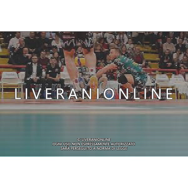 Campionato Italiano di Volley Superlega Serie A 2019/2020 Perugia, Italia 24/11/2019 Sir Safety Conad Perugia vs Consar Ravenna Nella foto: massimo colaci (n.13 libero sir safety conad perugia) in ricezione FOTO LORIS CERQUIGLINI-ALESSIO MARINI-AG ALDO LIVERANI SAS