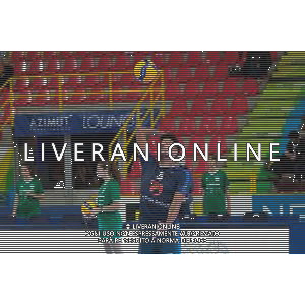 Campionato Italiano di Volley Superlega Serie A 2019/2020 Verona, Italia 24/11/2019 Calzedonia Verona vs Vero Volley Monza Nella foto: Riscaldameno pre-partita per Tomasz Calligaro (3) Vero Volley Monza FOTO ROBERTO TOMMASINI-ALESSIO MARINI-AG ALDO LIVERANI SAS