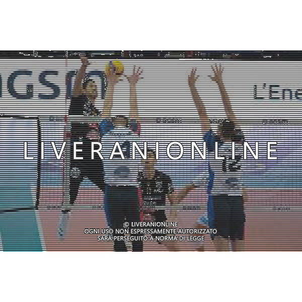 Campionato Italiano di Volley Superlega Serie A 2019/2020 Verona, Italia 24/11/2019 Calzedonia Verona vs Vero Volley Monza Nella foto: Garrett Muagututia (18) Calzedonia Verona in schiacciata. FOTO ROBERTO TOMMASINI-ALESSIO MARINI-AG ALDO LIVERANI SAS