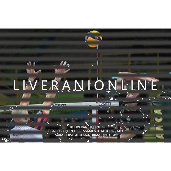 Campionato Italiano di Volley Superlega Serie A 2019/2020 Verona, Italia 24/11/2019 Calzedonia Verona vs Vero Volley Monza Nella foto: Asparuh Asparuhow (8) Calzedonia Verona FOTO ROBERTO TOMMASINI-ALESSIO MARINI-AG ALDO LIVERANI SAS