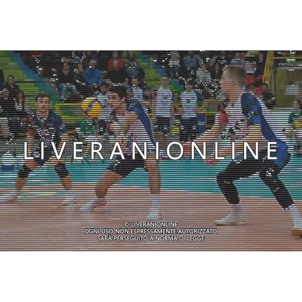 Campionato Italiano di Volley Superlega Serie A 2019/2020 Verona, Italia 24/11/2019 Calzedonia Verona vs Vero Volley Monza Nella foto: Ricezione di Yacine Louati (7) Vero Volley Monza FOTO ROBERTO TOMMASINI-ALESSIO MARINI-AG ALDO LIVERANI SAS