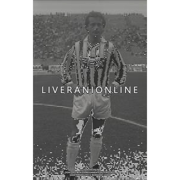 RETROSPETTIVA GIUSEPPE DOSSENA CALCIATORE NELLA FOTO GIUSEPPE DOSSENA CON LA MAGLIA DELL \'UDINESE CALCIO AG ALDO LIVERANI SAS